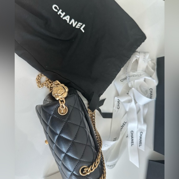 CHANEL 2023 Mini Sweet Camellia Flap Bag NEW PRISTINE CONDITION - Picture 8 of 14